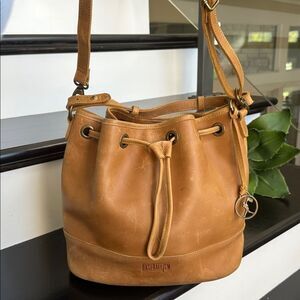 Baseballism Genuine Leather “Glove Leather” Bucket Shoulder Crossbody Bag